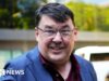 A condenação de Graham Linehan por danificar o telefone de ativista trans foi anulada