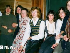 Foto desaparecida de David Bowie encontrada em loft após 56 anos