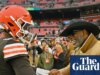 Deion Sanders diz que o filho Shedeur ‘passou pelo inferno’ na temporada de estreia com os Browns
