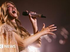 Austrália chega à closing do Eurovision com estreia de música no Reino Unido