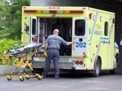 Uma ambulância lançou o déficit de correio 911 quilômetros em 11 dias para apoiar seus colegas de serviços de urgência