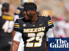 O astro do futebol do Missouri, Ahmad Hardy, está em condição estável após ser baleado em um present