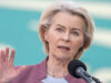 Von der Leyen sob ataque por ‘duplos pesos e duas medidas’ (FOTOS/VÍDEO)