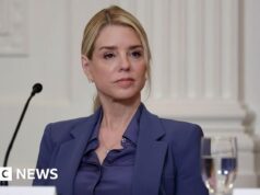 Ex-procuradora-geral dos EUA Pam Bondi testemunha na investigação de Epstein no Congresso