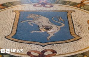 Itália restaura testículos da sorte em mosaico de touro desgastado por turistas