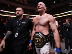 UFC: Sean Strickland vence Khamzat Chimaev e conquista o título dos médios