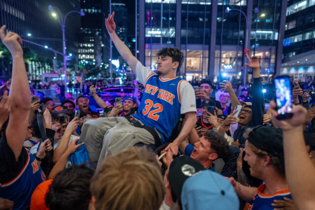 AFP__20260526__2277647047__v1__HighRes__NewYorkKnicksFansCelebrateTheKnicksSweepOfTh-1200x800.jpg