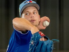 Blue Jays convoca o canadense Adam Macko e Tommy Nance colocado em IL de 15 dias