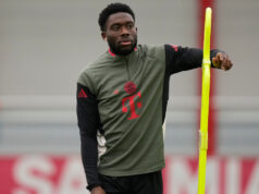 Alphonso Davies, do Canadá, afastado de quatro a cinco semanas, Copa do Mundo em dúvida