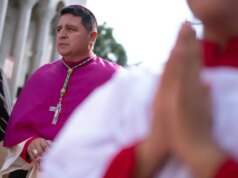 Papa Leão coloca ex-imigrante ilegal no comando da diocese do estado vermelho
