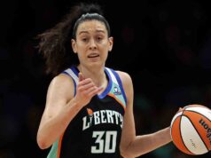 Breanna Stewart capacita o Liberty com falta de mão de obra para uma derrota na abertura da temporada do Solar