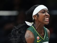 Zia Cooke e Flau’jae Johnson têm jogos na carreira na vitória de Storm sobre Solar