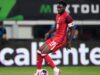 Alphonso Davies é convocado para a seleção do Canadá para a Copa do Mundo, apesar de lesão no tendão da coxa