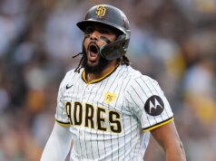 Fernando Tatis Jr. foi criticado por um erro embaraçoso em campo que levou a "Grand Slam da liga infantil"