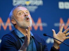 Graham Norton elogiado por fazer o Eurovision ‘valer a pena assistir’ enquanto arrasta brutalmente os anfitriões