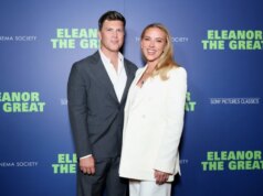 Scarlett Johansson dá uma resposta icônica de uma palavra à compra da balsa do marido Colin Jost
