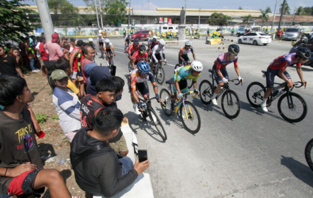 Group-of-Pelloton-Candon-City-San-Juan-La-Union-Stage-11-MPTC-Tour-of-Luzon02_roy-domingo-1200x759.j.jpeg