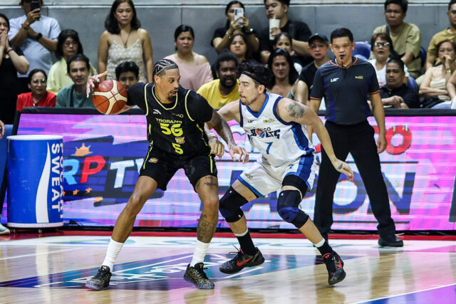 IMG_0868_PBA-50-Commissioners-Cup-semifinals-TNT-Meralco_Chris-McCullough-scaled.jpg