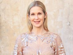 A estrela de ‘Gossip Lady’ Kelly Rutherford aposta nos treinos no aeroporto em vez da academia