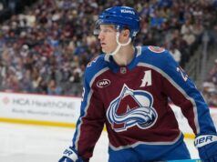 McDavid, MacKinnon e Kucherov nomeados finalistas do Hart Trophy