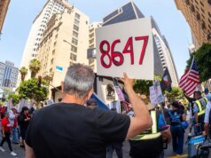 O slogan ’86 47′ vinculado a James Comey ressurge nos protestos do Primeiro de Maio nos EUA