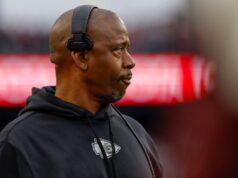 Caso de agressão doméstica contra o assistente do Chiefs, Dave Merritt, foi arquivado sem prejuízo