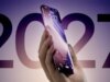 Protótipo do iPhone 19 Professional em teste supostamente tem tela quádrupla curvada