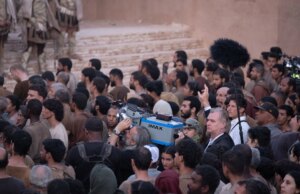 Christopher Nolan parece perdido nesta nova imagem gloriosa de ‘The Odyssey’
