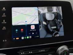 Análise do adaptador CarPlay sem fio Ottocast Cabin Care: Tiny Tracker