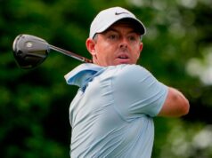McIlroy atira 67, entra na disputa em Quail Hole