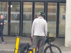 Benedict Cumberbatch visto em briga furiosa com ciclista que disse ter ‘ultrapassado o sinal vermelho’