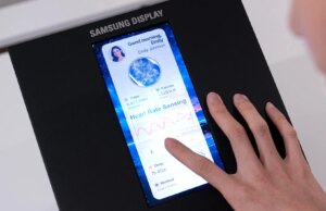 A tela de última geração da Samsung pode medir a frequência cardíaca e a pressão arterial com a ponta do dedo