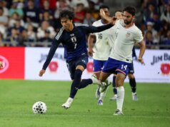 Japão deixa lesionado Kaoru Mitoma fora da escalação da Copa do Mundo
