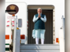 PM Modi visita aos Emirados Árabes Unidos AO VIVO: PM Modi chega aos Emirados Árabes Unidos, marca o início da visita a cinco nações