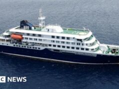 Navio de cruzeiro atingido por hantavírus deixa Cabo Verde após três evacuados