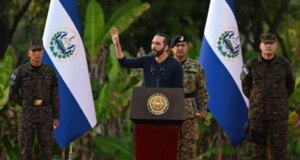 O presidente amante do Bitcoin de El Salvador supostamente congelou ativos de meios de comunicação locais