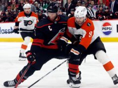 Taylor Corridor marca no OT, Hurricanes vence Flyers pela liderança da série por 2 a 0