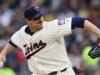 Ex-arremessador da MLB acusado de ‘controlar o comportamento’ em uma terrível batalha de divórcio em meio a inúmeras ligações para o 911 para casa