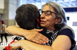 Ativistas da flotilha de Gaza alegam abuso por parte das forças israelenses enquanto detidos