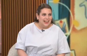 A futura mãe Beanie Feldstein revela o sexo de seu bebê