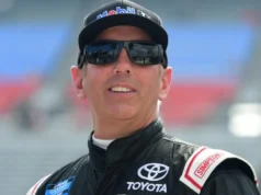 A polícia diz que roubo e fraude direcionados ao falecido veterano da NASCAR Greg Biffle podem ser um trabalho interno