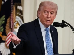 EUA atacam sete barcos iranianos, diz Trump, em meio a operação para mover navios pelo Estreito de Ormuz