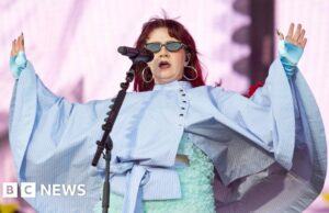 CMAT compartilha ‘profunda tristeza’ pelo abuso de vergonha do corpo após o set do Radio 1 Huge Weekend