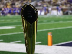 A expansão do CFP e do torneio da NCAA gera reação negativa, mas uma é definitivamente pior que a outra