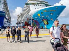 Surtos em navios de cruzeiro não conseguem assustar os viajantes antes da movimentada temporada de verão