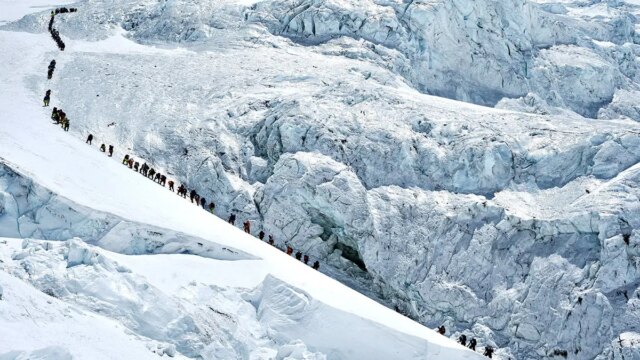 climbers-everest-summit-queue-fox-news-001.jpeg
