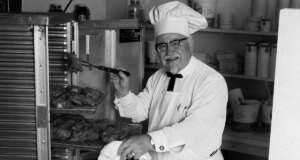 O merchandise do menu KFC que o Coronel Sanders odiava tornou-se um dos maiores produtos básicos da rede