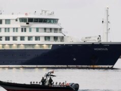 Alto funcionário da OMS alerta que passageiros de cruzeiros são ‘contatos de alto risco’ enquanto americanos retornam de navio contra hantavírus