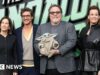 Grogu é verdadeira estrela do novo filme Star Wars, diz Pedro Pascal