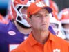 Dabo Swinney é sincero sobre as expectativas do passado e a hesitação do portal de transferência